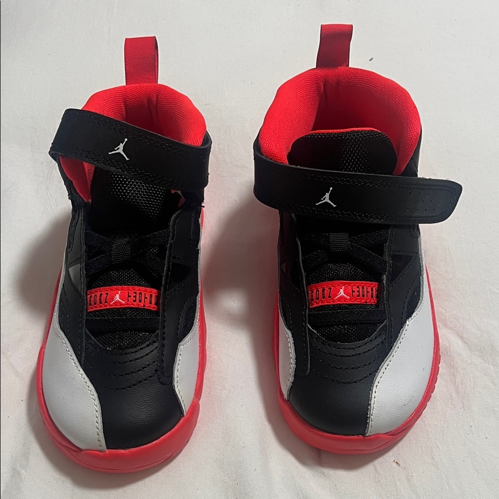 Jordan Kids Black, Red, and White Sneakers size 10c unisex new without tag
